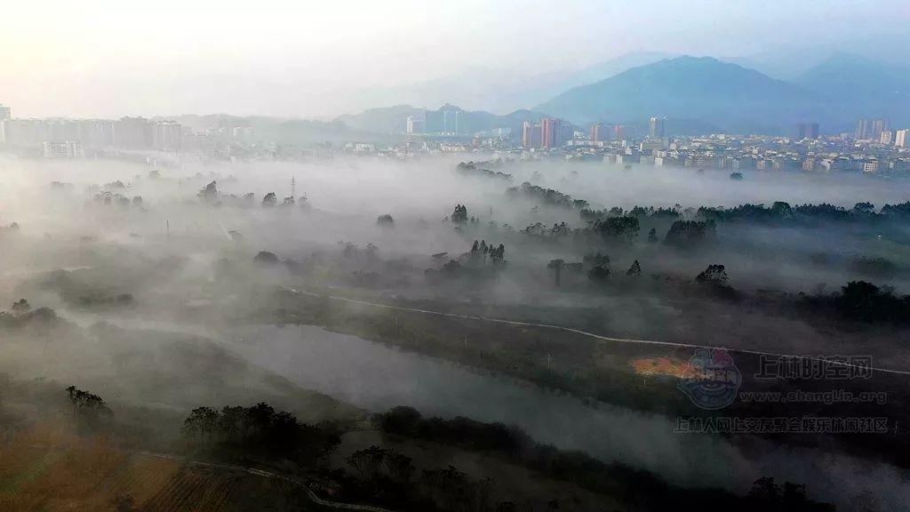中华人民共和国和瑙鲁共和国签署复交联合公报
