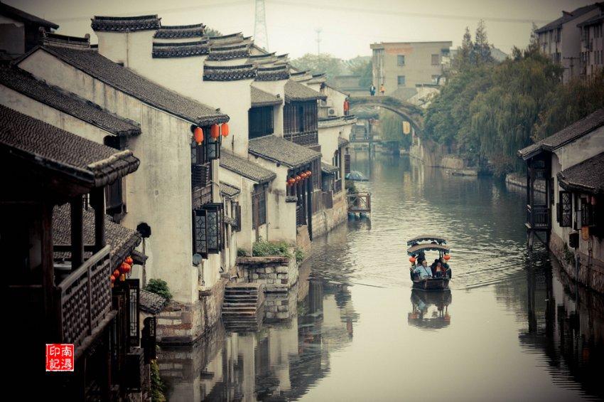 逃出昏暗的地下室